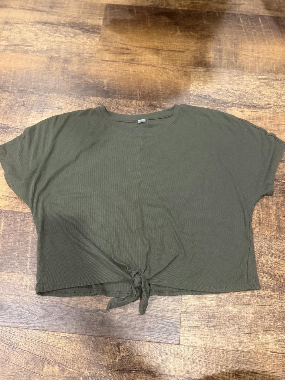 Old Navy Olive Tie-Front Crop Tee